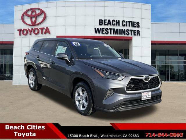 used 2023 Toyota Highlander car, priced at $33,774