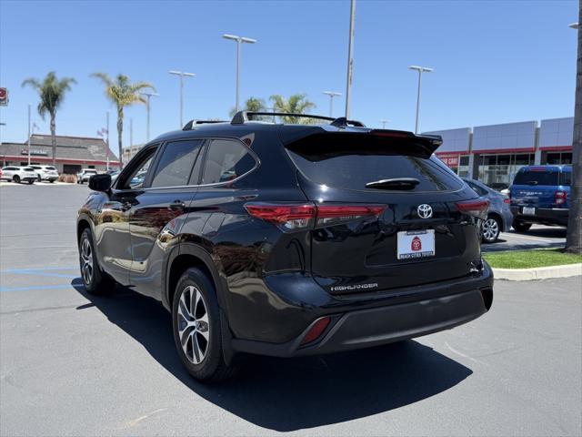 used 2023 Toyota Highlander car, priced at $36,865