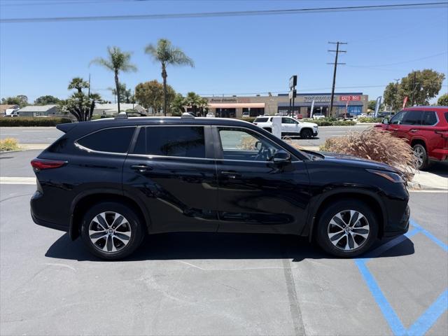 used 2023 Toyota Highlander car, priced at $36,865