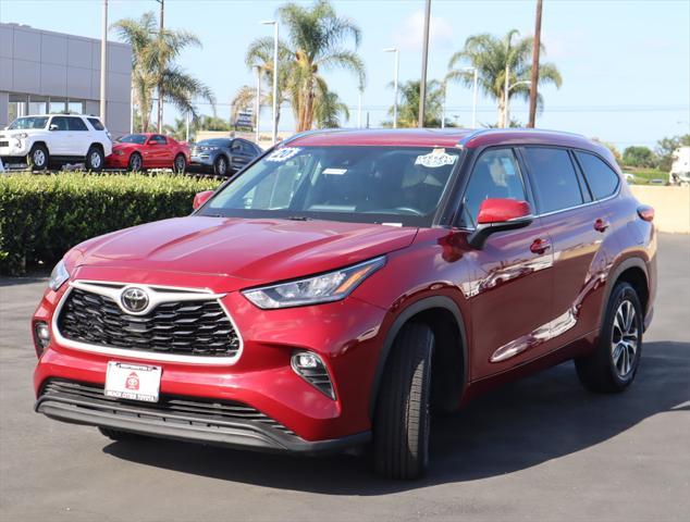 used 2020 Toyota Highlander car, priced at $30,677