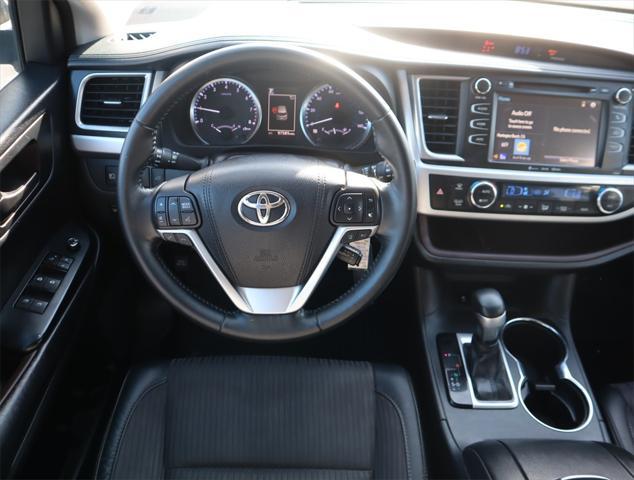 used 2018 Toyota Highlander car, priced at $22,699