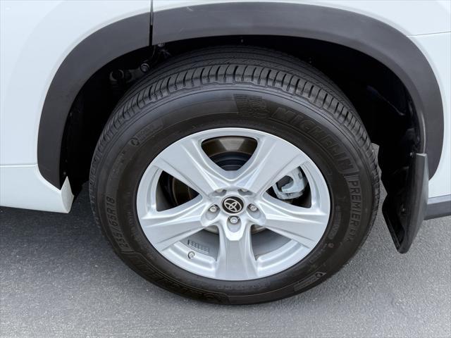 used 2023 Toyota Highlander car, priced at $37,885