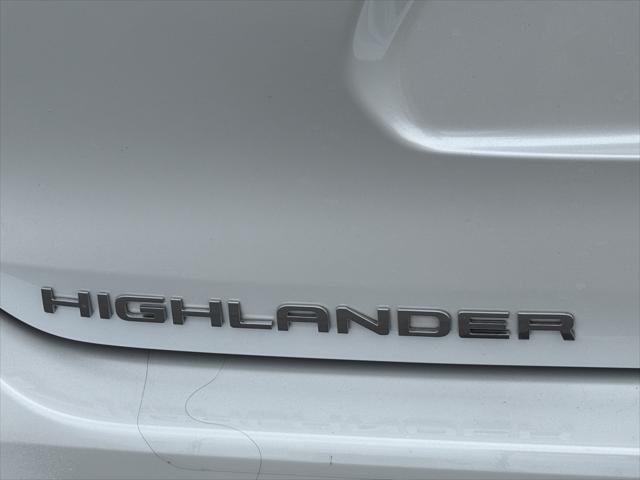 used 2023 Toyota Highlander car, priced at $37,885