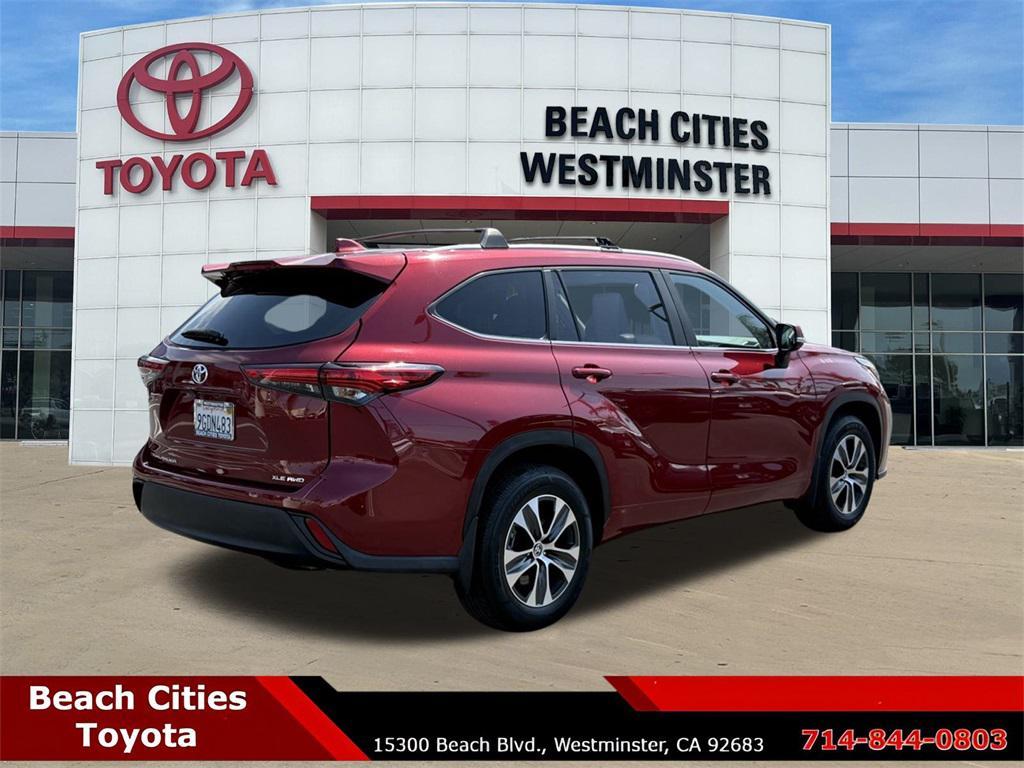 used 2023 Toyota Highlander car, priced at $37,986