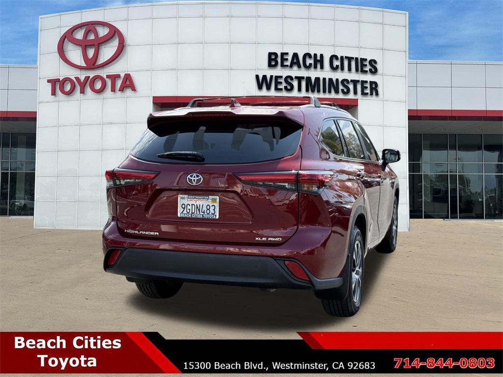 used 2023 Toyota Highlander car, priced at $37,986