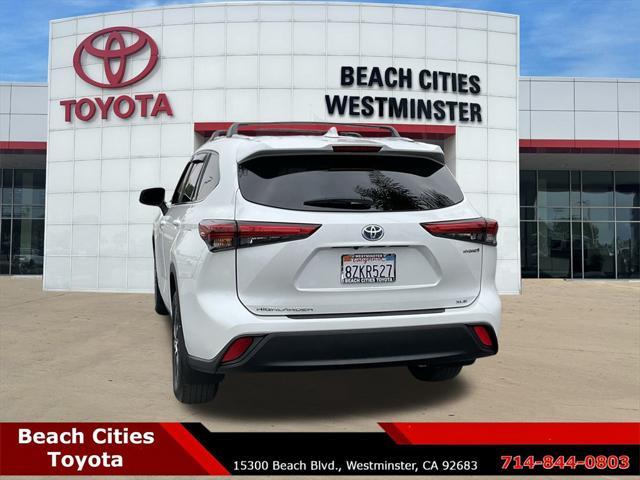 used 2022 Toyota Highlander Hybrid car, priced at $37,499