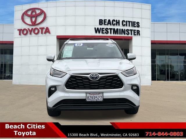 used 2022 Toyota Highlander Hybrid car, priced at $37,499