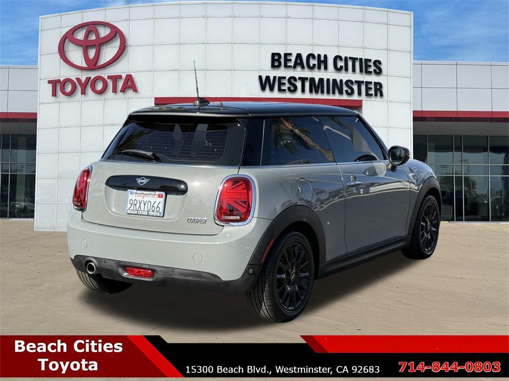 used 2021 MINI Hardtop car, priced at $17,999