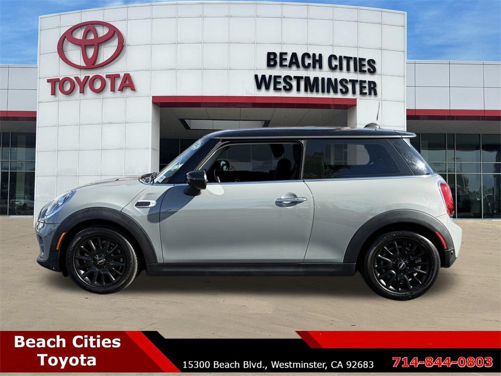 used 2021 MINI Hardtop car, priced at $17,999