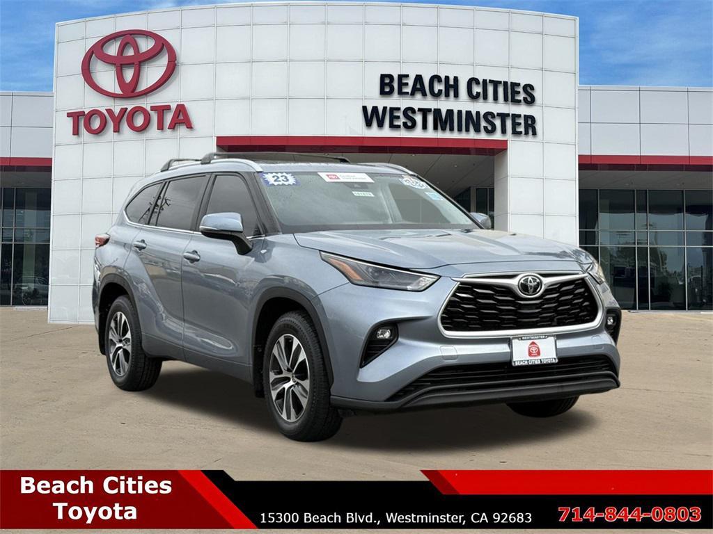 used 2023 Toyota Highlander car, priced at $31,880