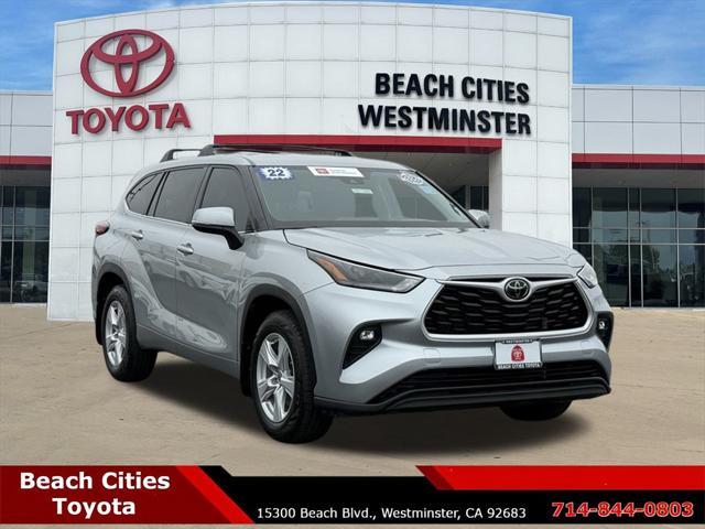 used 2022 Toyota Highlander car, priced at $32,568