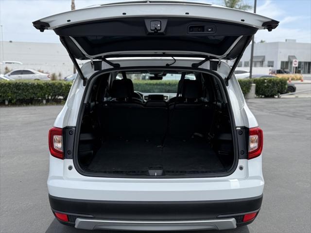 used 2021 Honda Pilot car, priced at $27,991