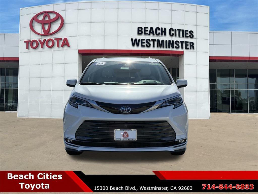used 2025 Toyota Sienna car, priced at $59,884