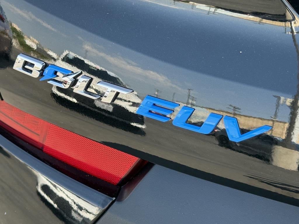 used 2023 Chevrolet Bolt EUV car, priced at $17,966