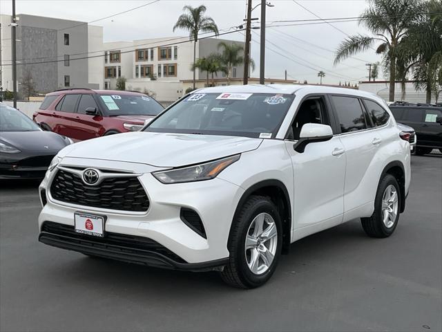 used 2023 Toyota Highlander car, priced at $34,999