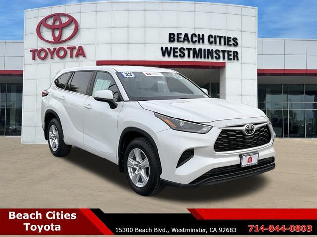 used 2023 Toyota Highlander car, priced at $34,999