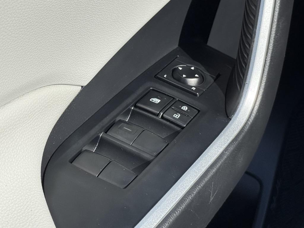 used 2020 Toyota RAV4 car, priced at $24,258