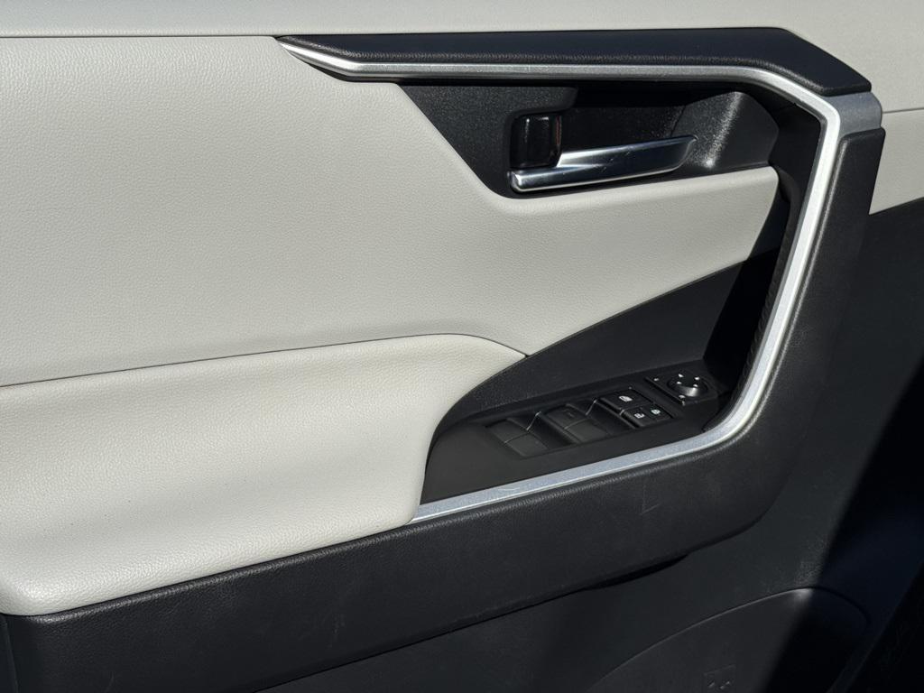 used 2020 Toyota RAV4 car, priced at $24,258