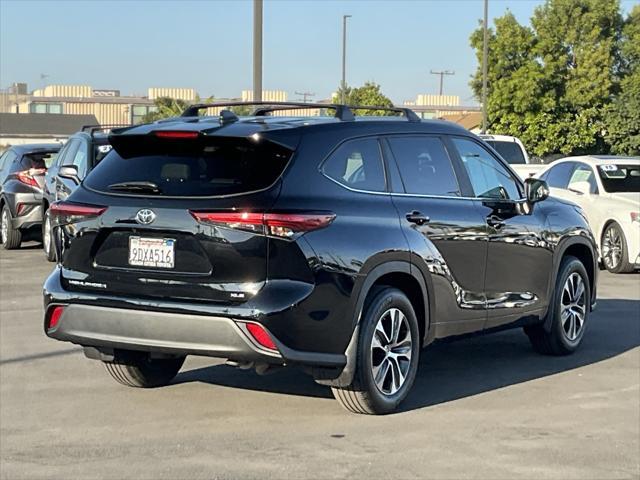 used 2023 Toyota Highlander car, priced at $39,599