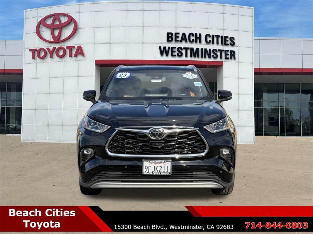 used 2023 Toyota Highlander car, priced at $26,573