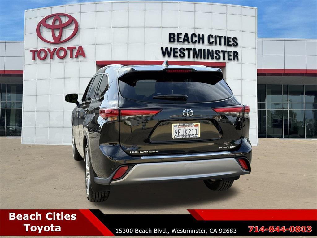 used 2023 Toyota Highlander car, priced at $26,573