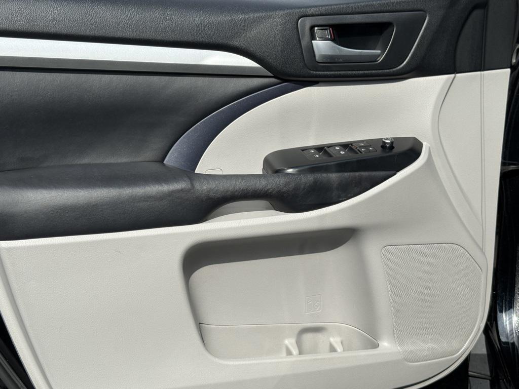 used 2017 Toyota Highlander car, priced at $20,420