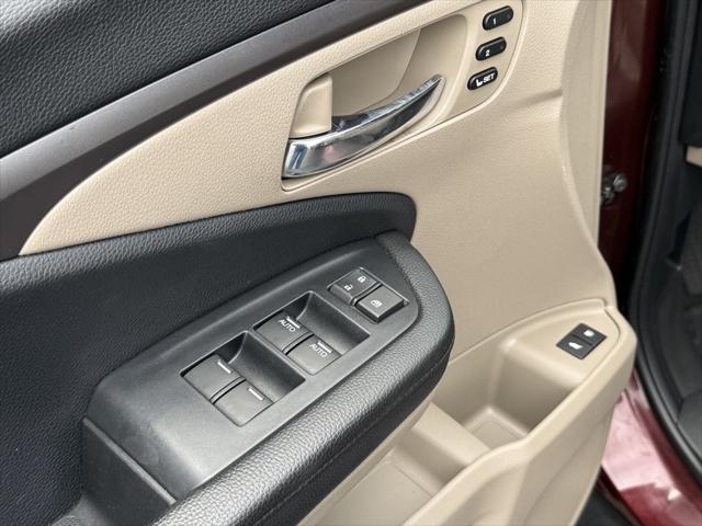 used 2022 Honda Pilot car, priced at $29,698