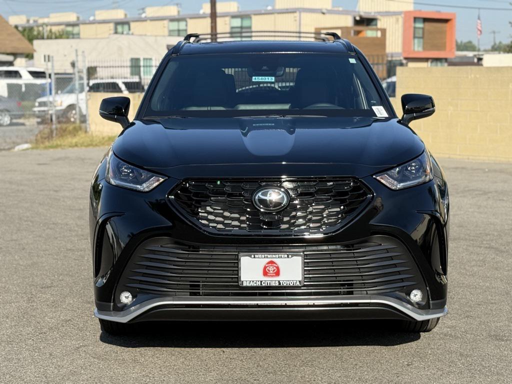 new 2026 Toyota Highlander car, priced at $51,873