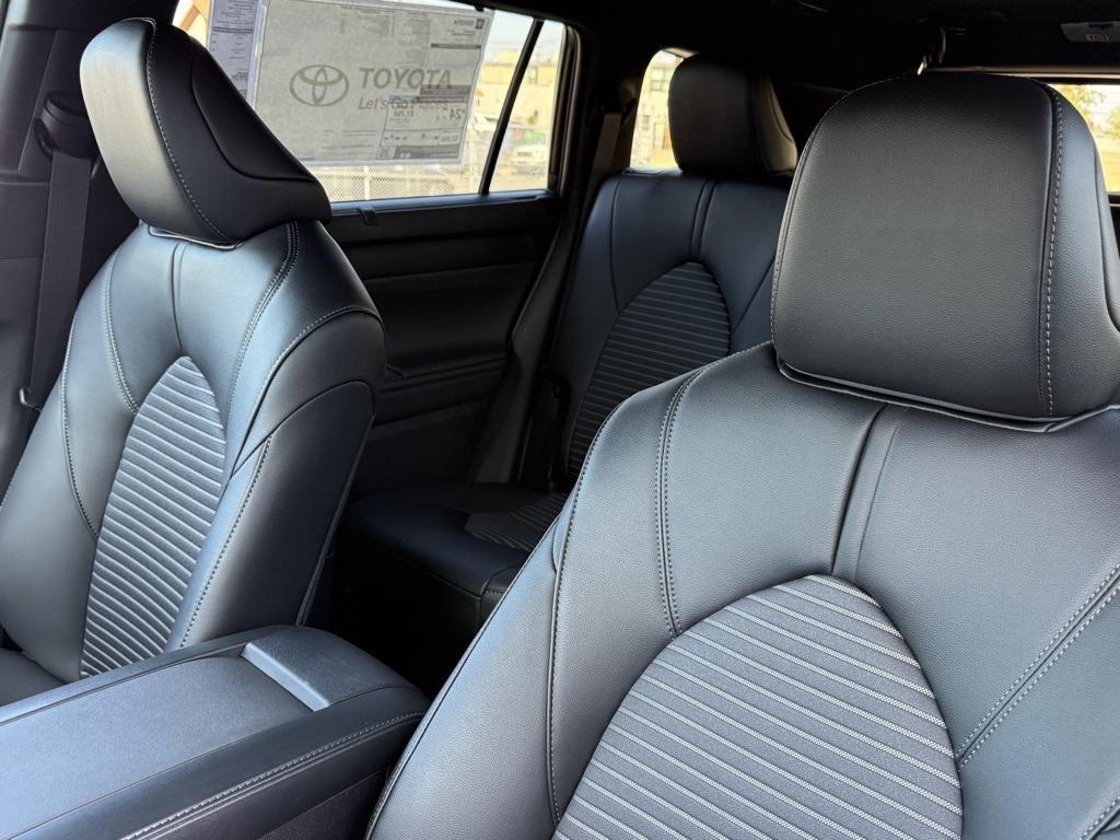 new 2026 Toyota Highlander car, priced at $51,873