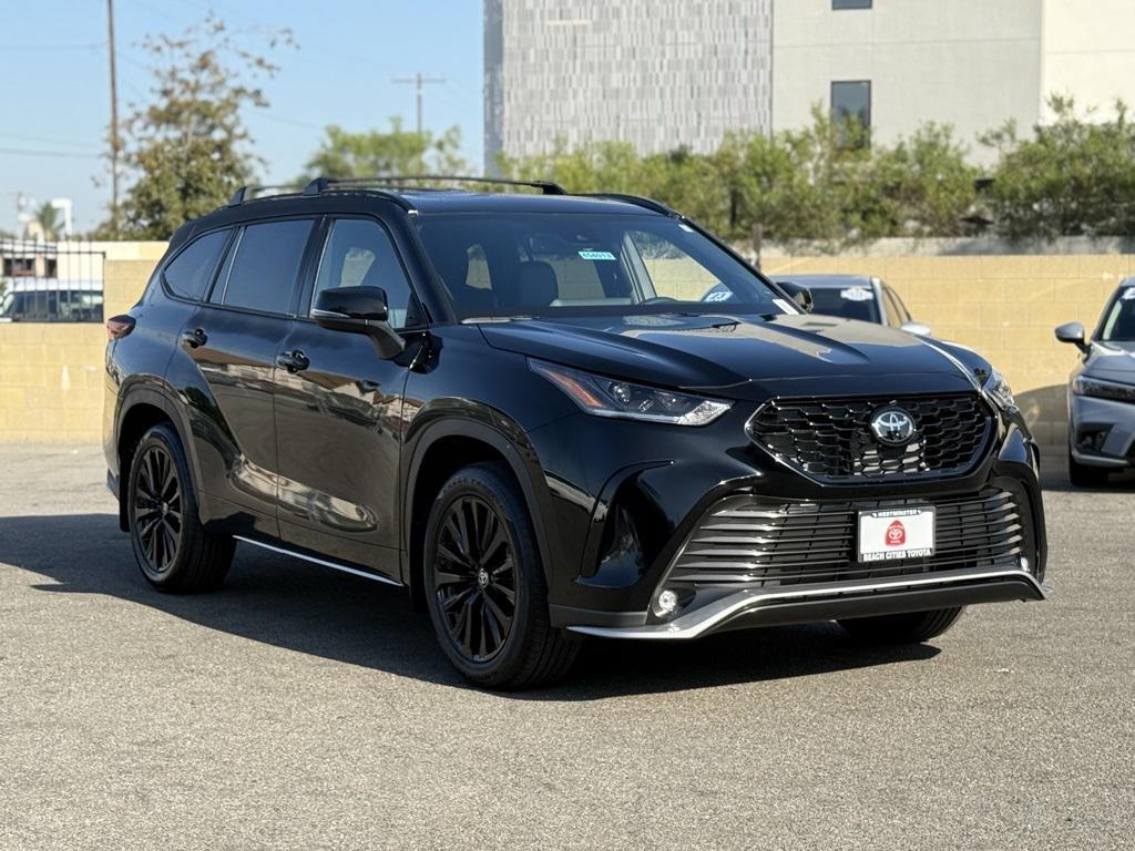 new 2026 Toyota Highlander car, priced at $51,873