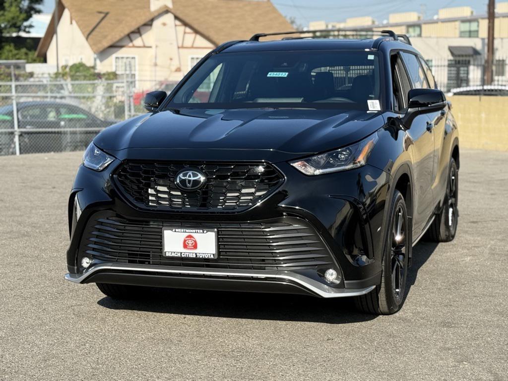 new 2026 Toyota Highlander car, priced at $51,873