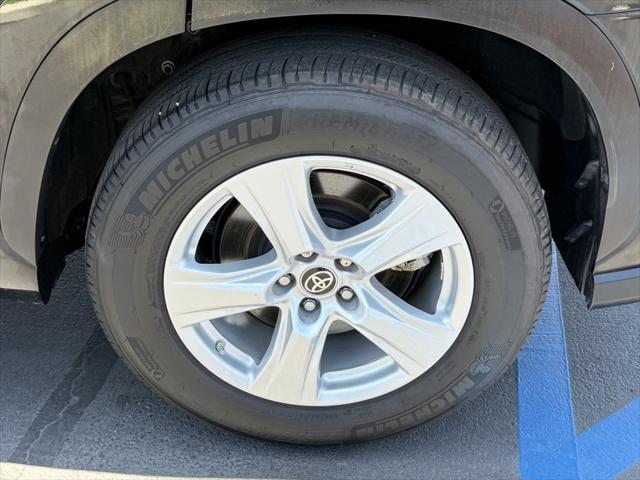 used 2021 Toyota Highlander car, priced at $31,676