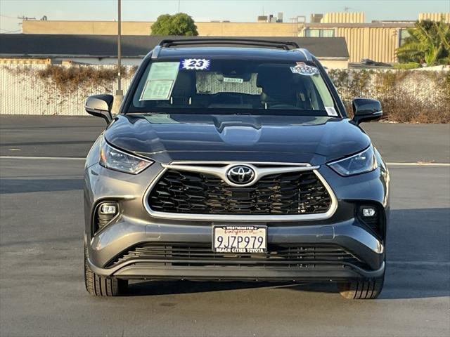 used 2023 Toyota Highlander car, priced at $38,238