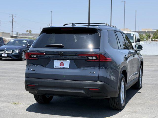 new 2025 Toyota Grand Highlander Hybrid car, priced at $49,012