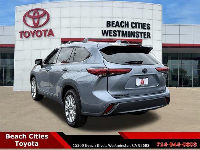 used 2023 Toyota Highlander Hybrid car, priced at $47,777