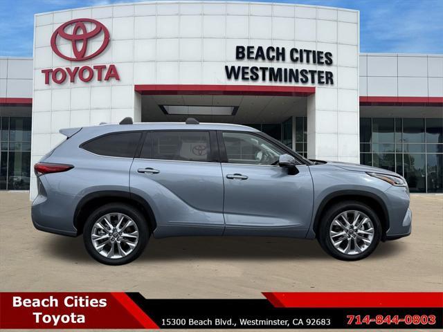 used 2023 Toyota Highlander Hybrid car, priced at $47,777