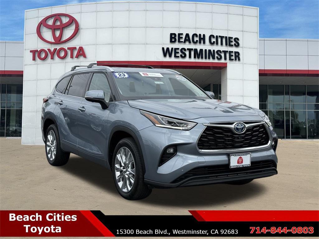 used 2023 Toyota Highlander Hybrid car, priced at $44,452