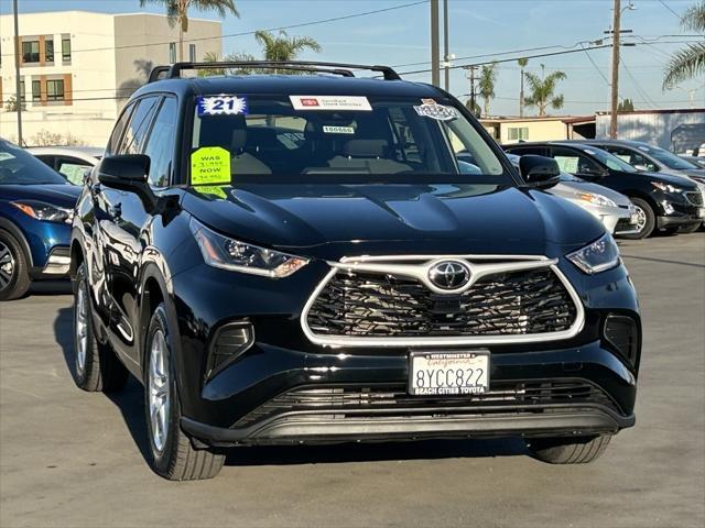 used 2021 Toyota Highlander car, priced at $30,644