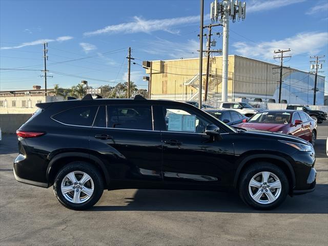 used 2021 Toyota Highlander car, priced at $30,644