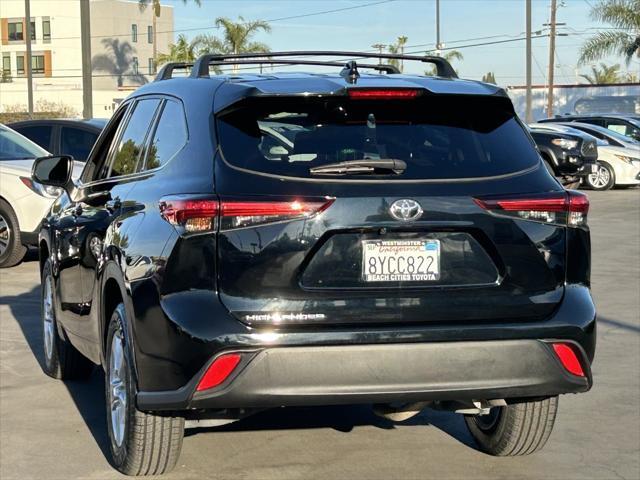 used 2021 Toyota Highlander car, priced at $30,644