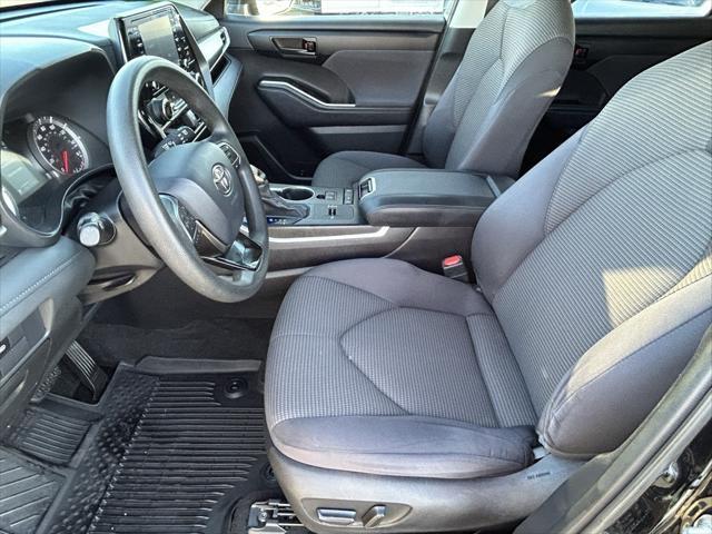 used 2021 Toyota Highlander car, priced at $30,644