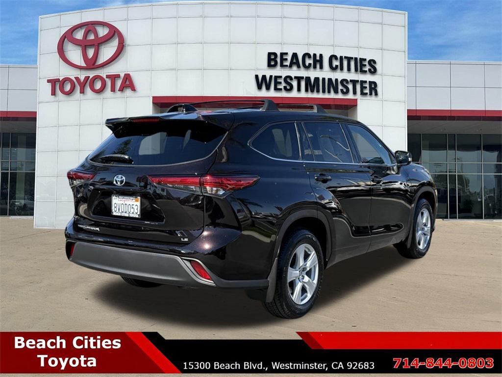used 2021 Toyota Highlander car, priced at $27,996
