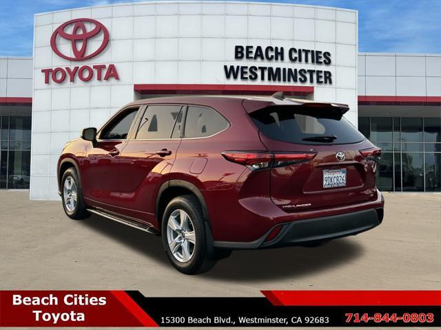 used 2022 Toyota Highlander car, priced at $32,659