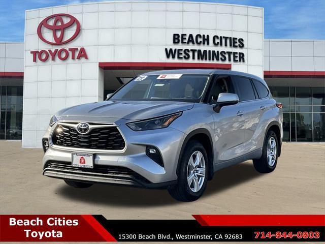 used 2022 Toyota Highlander car, priced at $29,420