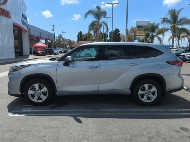 used 2022 Toyota Highlander car, priced at $32,459