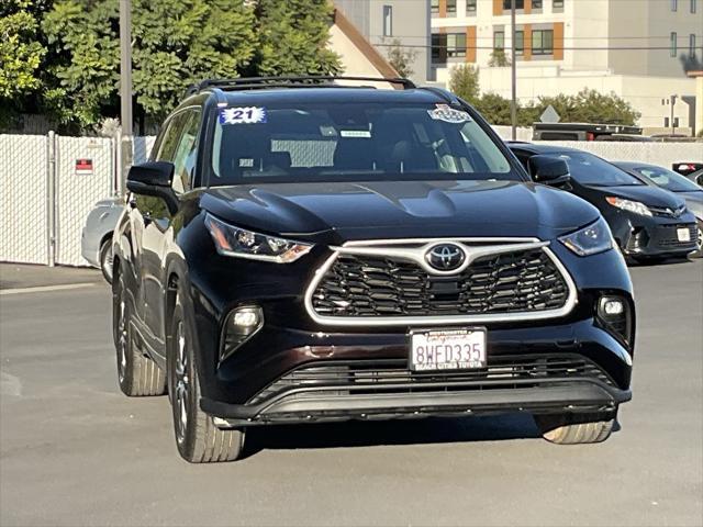 used 2021 Toyota Highlander car, priced at $33,465