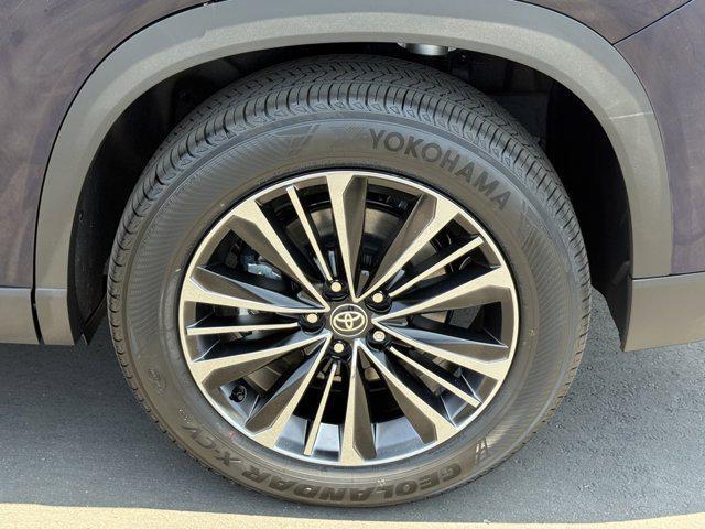 new 2025 Toyota Grand Highlander Hybrid car, priced at $61,997