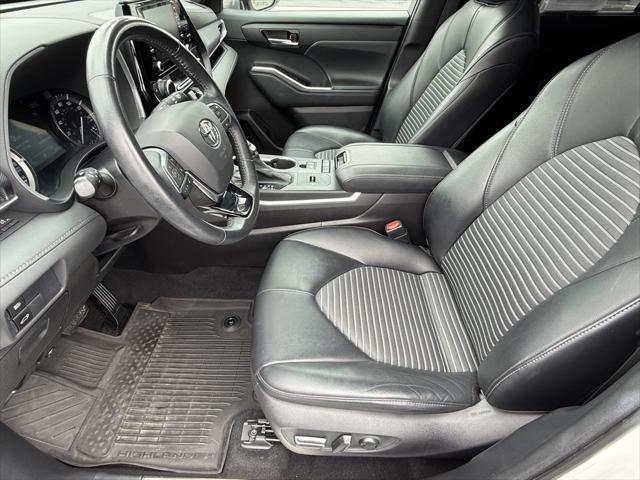 used 2021 Toyota Highlander car, priced at $37,567