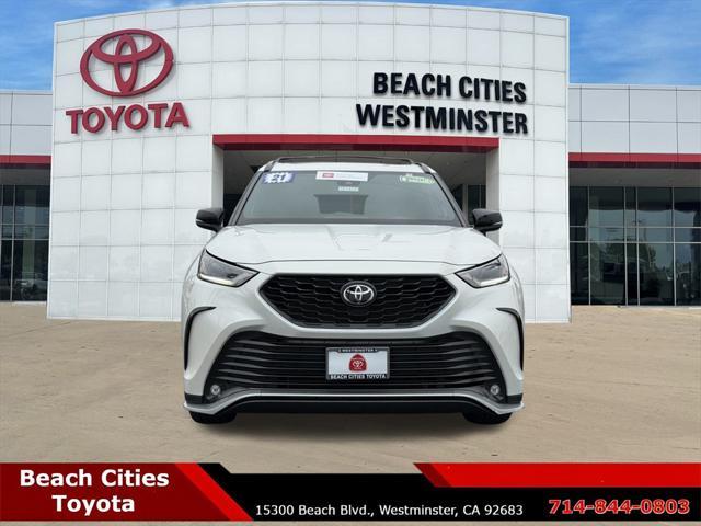 used 2021 Toyota Highlander car, priced at $37,567