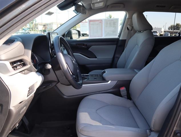 used 2021 Toyota Highlander car, priced at $25,888